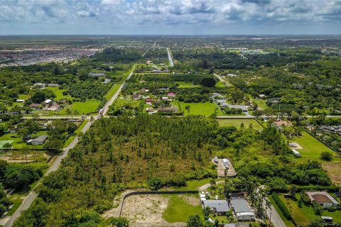 Propiedad comercial en venta en Miami, Florida № 1953953 - foto 16