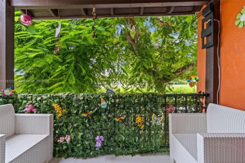 Copropriété à vendre à Miami, Floride: 2 chambres, 78.04 m2 № 1920577 - photo 28