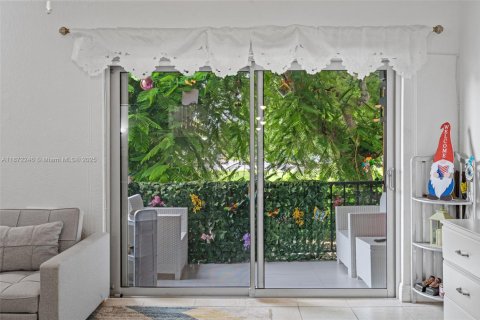 Copropriété à vendre à Miami, Floride: 2 chambres, 78.04 m2 № 1920577 - photo 26