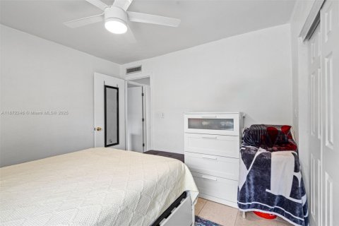 Copropriété à vendre à Miami, Floride: 2 chambres, 78.04 m2 № 1920577 - photo 25