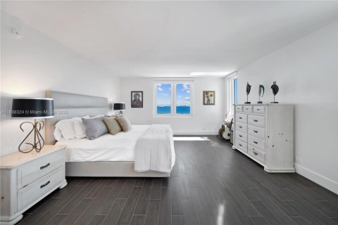 Condominio en alquiler en Miami Beach, Florida, 2 dormitorios, 137.5 m2 № 1888826 - foto 9