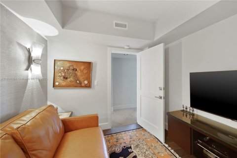 Condominio en alquiler en Miami Beach, Florida, 2 dormitorios, 137.5 m2 № 1888826 - foto 29