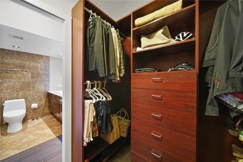 Condominio en alquiler en Miami Beach, Florida, 2 dormitorios, 137.5 m2 № 1888826 - foto 13