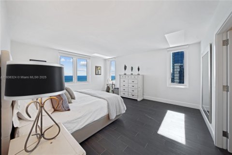 Condominio en alquiler en Miami Beach, Florida, 2 dormitorios, 137.5 m2 № 1888826 - foto 8