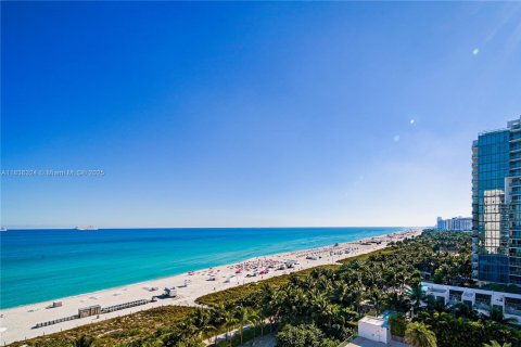 Condominio en alquiler en Miami Beach, Florida, 2 dormitorios, 137.5 m2 № 1888826 - foto 28