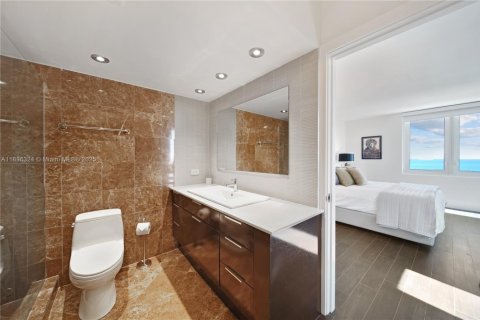 Condominio en alquiler en Miami Beach, Florida, 2 dormitorios, 137.5 m2 № 1888826 - foto 11