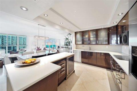 Condominio en alquiler en Miami Beach, Florida, 2 dormitorios, 137.5 m2 № 1888826 - foto 3