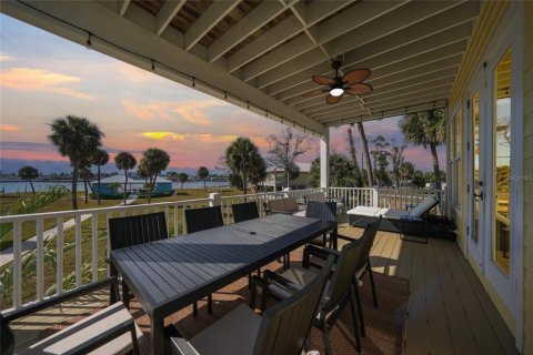 Casa en venta en Englewood, Florida, 3 dormitorios, 293.2 m2 № 2211706 - foto 2