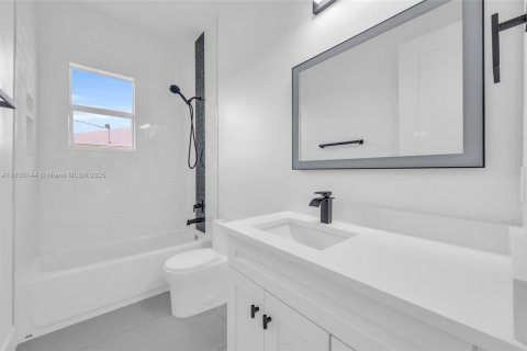 Villa ou maison à vendre à Port St. Lucie, Floride: 4 chambres, 192.4 m2 № 1962743 - photo 18