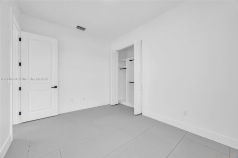 Villa ou maison à vendre à Port St. Lucie, Floride: 4 chambres, 192.4 m2 № 1962743 - photo 20