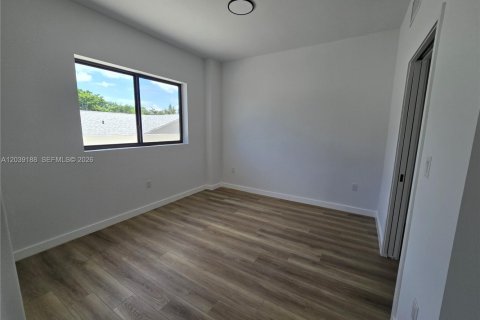 Apartment in Hollywood, Florida 2 bedrooms № 2087088 - photo 9