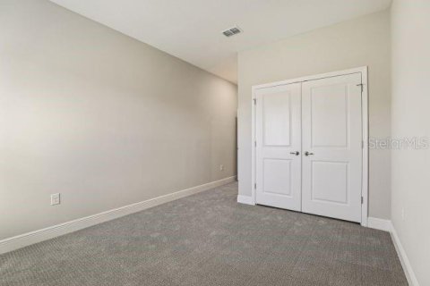 House in Plant City, Florida 4 bedrooms, 229.56 sq.m. № 2224977 - photo 24