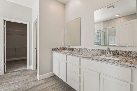 House in Plant City, Florida 4 bedrooms, 229.56 sq.m. № 2224977 - photo 20