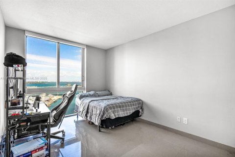Copropriété à vendre à Miami, Floride: 3 chambres, 131.55 m2 № 1478426 - photo 12