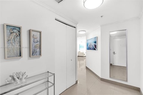 Copropriété à vendre à Miami, Floride: 3 chambres, 131.55 m2 № 1478426 - photo 5