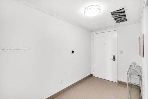 Copropriété à vendre à Miami, Floride: 3 chambres, 131.55 m2 № 1478426 - photo 4