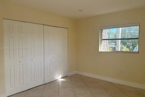 Снять в аренду кондоминиум в Майами, Флорида 1 спальня, 65.87м2, № 2026320 - фото 21