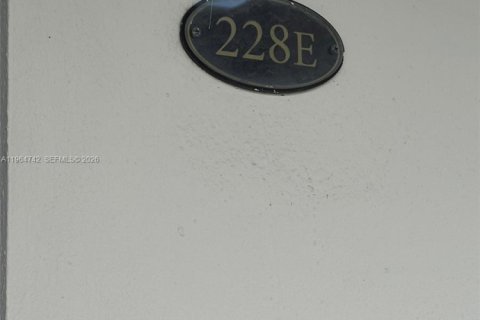 Снять в аренду кондоминиум в Майами, Флорида 1 спальня, 65.87м2, № 2026320 - фото 13