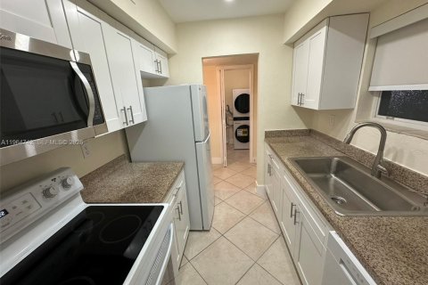 Снять в аренду кондоминиум в Майами, Флорида 1 спальня, 65.87м2, № 2026320 - фото 27