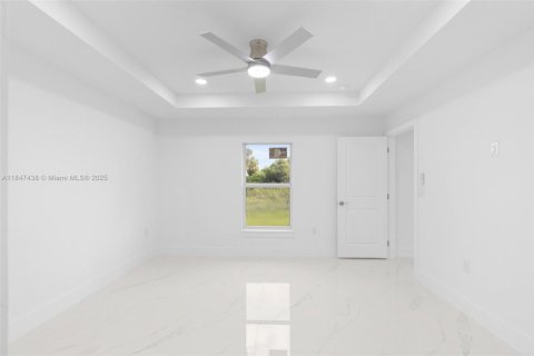 House in Lehigh Acres, Florida 3 bedrooms № 1847755 - photo 21