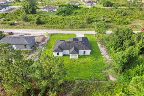 House in Lehigh Acres, Florida 3 bedrooms № 1847755 - photo 28