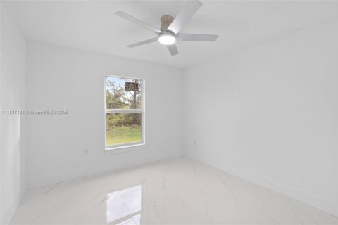 House in Lehigh Acres, Florida 3 bedrooms № 1847755 - photo 18