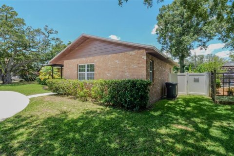 Villa ou maison à vendre à Lutz, Floride: 4 chambres, 185.99 m2 № 1205267 - photo 9
