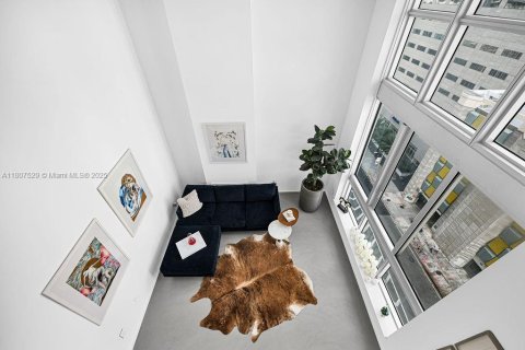 Condominio en alquiler en Miami, Florida, 1 dormitorio, 96.06 m2 № 1938218 - foto 30
