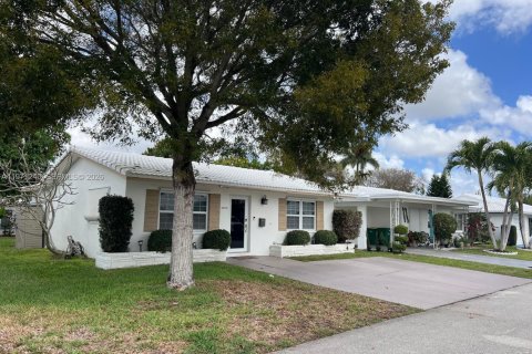 Villa ou maison à vendre à Tamarac, Floride: 2 chambres, 98.66 m2 № 2032366 - photo 27