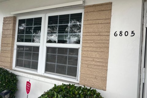 Villa ou maison à vendre à Tamarac, Floride: 2 chambres, 98.66 m2 № 2032366 - photo 26