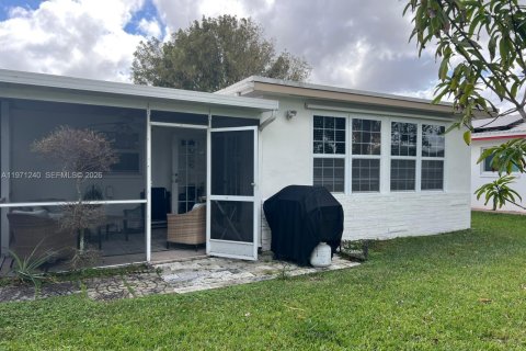 Villa ou maison à vendre à Tamarac, Floride: 2 chambres, 98.66 m2 № 2032366 - photo 24