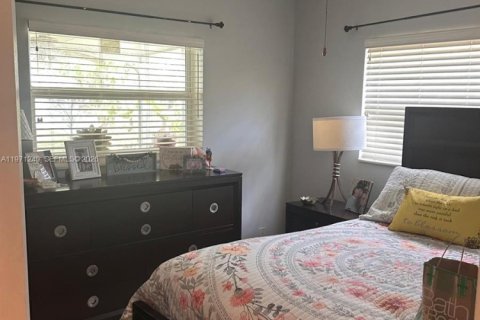 Villa ou maison à vendre à Tamarac, Floride: 2 chambres, 98.66 m2 № 2032366 - photo 8