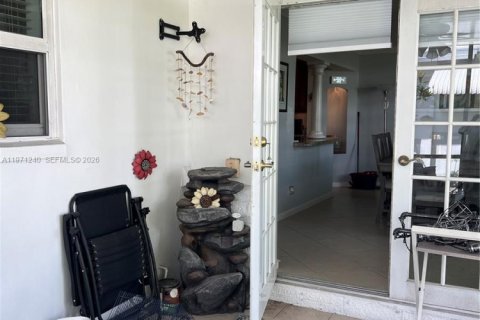 Villa ou maison à vendre à Tamarac, Floride: 2 chambres, 98.66 m2 № 2032366 - photo 13