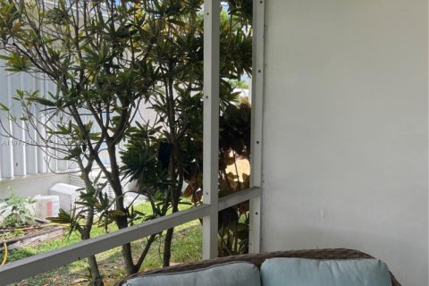 Villa ou maison à vendre à Tamarac, Floride: 2 chambres, 98.66 m2 № 2032366 - photo 14