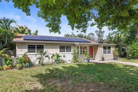 Casa en Saint Petersburg, Florida 3 dormitorios, 102.56 m2 № 2206393