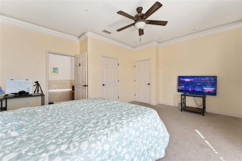 Townhouse in Davenport, Florida 4 bedrooms, 182.83 sq.m. № 2110645 - photo 15