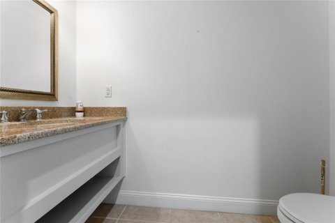 Townhouse in Davenport, Florida 4 bedrooms, 182.83 sq.m. № 2110645 - photo 14