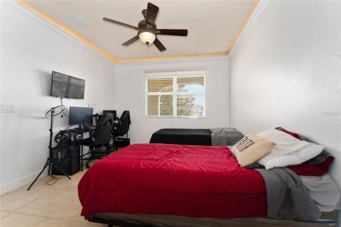 Townhouse in Davenport, Florida 4 bedrooms, 182.83 sq.m. № 2110645 - photo 12