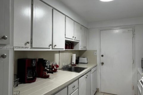 Copropriété à louer à Miami Beach, Floride: 1 chambre, 91.04 m2 № 2014946 - photo 27