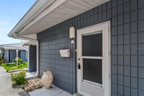 Condo in Venice, Florida, 2 bedrooms  № 2277165 - photo 3