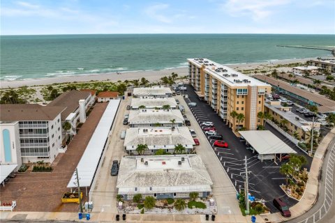 Condo in Venice, Florida, 2 bedrooms № 2277165