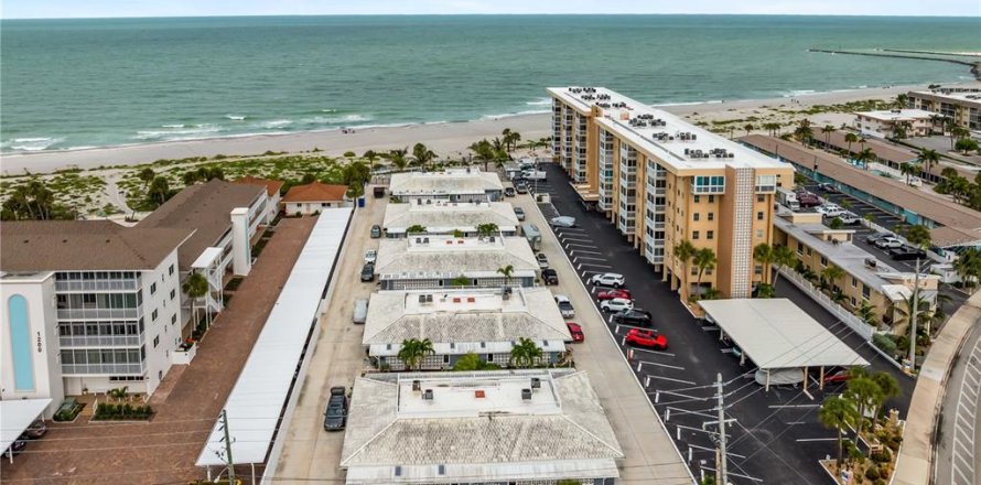 Condo in Venice, Florida, 2 bedrooms  № 2277165