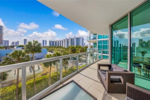 Condo in Aventura, Florida, 2 bedrooms № 2155034 - photo 22