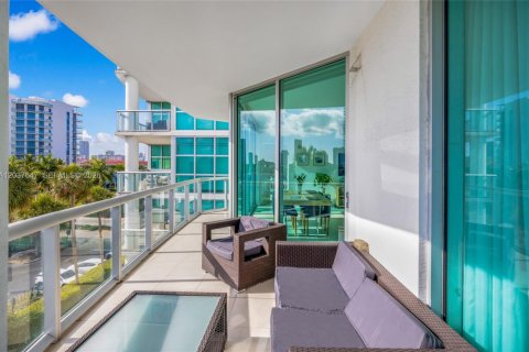 Condo in Aventura, Florida, 2 bedrooms № 2155034 - photo 23