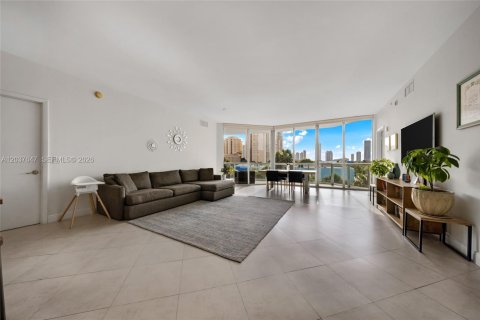 Condo in Aventura, Florida, 2 bedrooms № 2155034 - photo 3