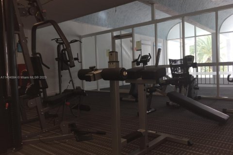 Купить кондоминиум в Майами, Флорида 2 спальни, 109.16м2, № 2053455 - фото 26