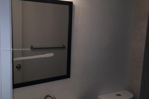 Купить кондоминиум в Майами, Флорида 2 спальни, 109.16м2, № 2053455 - фото 17