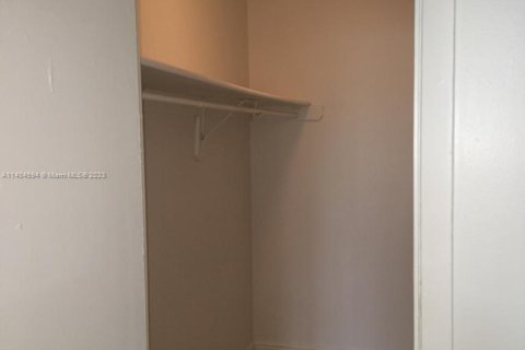 Купить кондоминиум в Майами, Флорида 2 спальни, 109.16м2, № 2053455 - фото 15