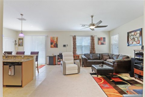 Casa en venta en Clermont, Florida, 4 dormitorios, 299.89 m2 № 1732892 - foto 13