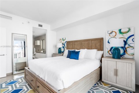 Condo in Miami, Florida, 1 bedroom № 2086495 - photo 15
